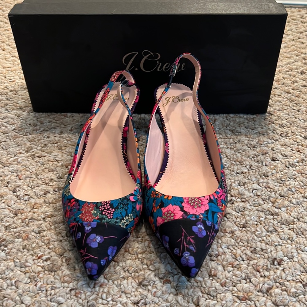 Floral Sling-backs size 6.5